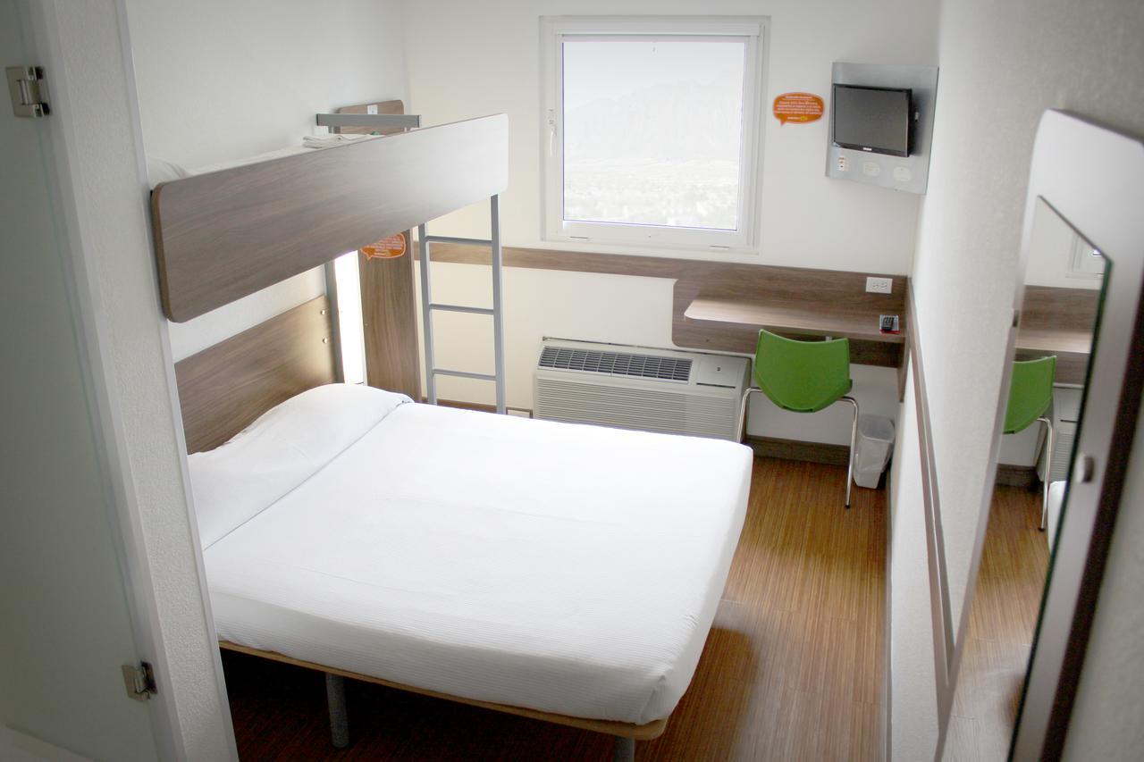 Hotel Hi! Керетаро Экстерьер фото